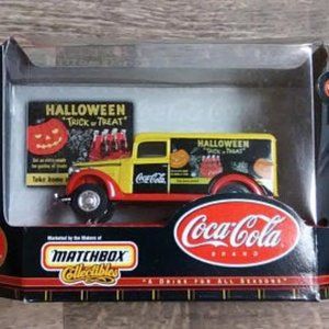 Matchbox 1937 GMC Coca Cola Halloween Panel Van